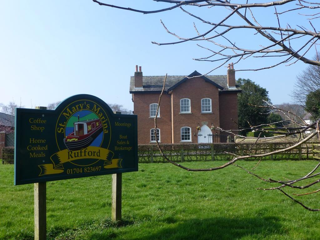 Manor House Farm Bed & Breakfast Rufford Exterior photo